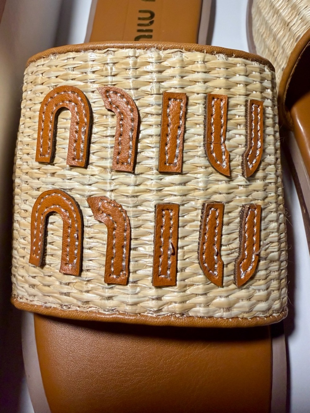 Miu Miu Tan Raffia Logo Slide Sandals. Size US 7 EUR 38 - Picture 5 of 6